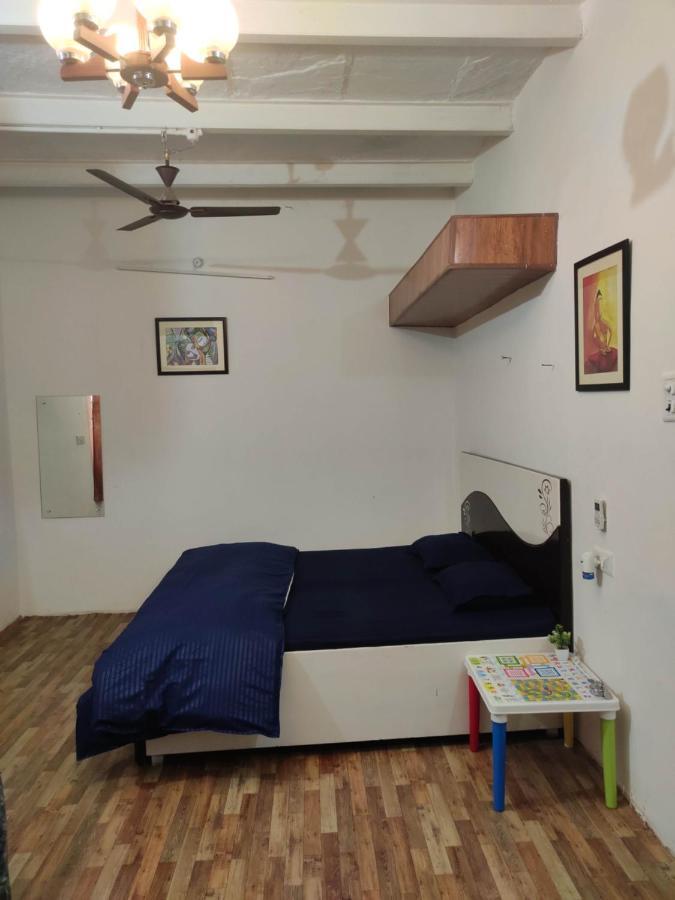 Ira Homestay Mathura - Divine Spiritual Stay Exterior foto